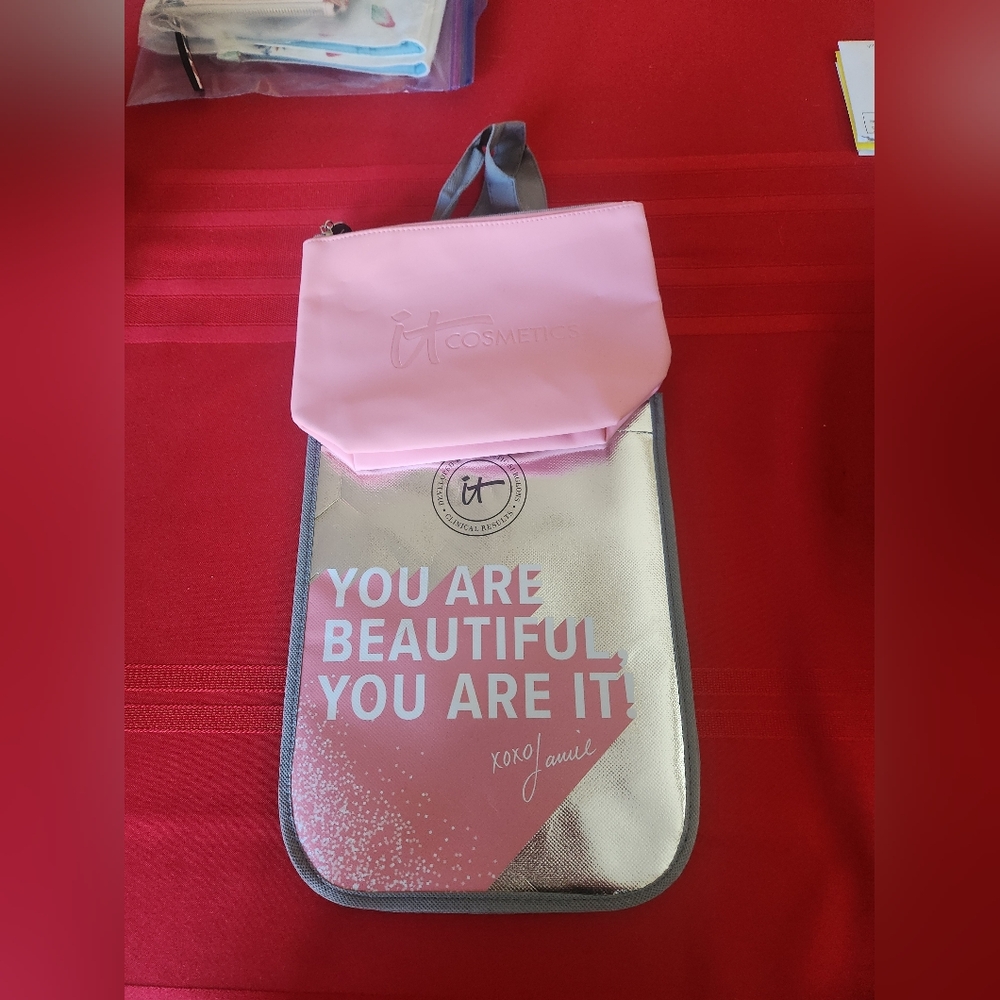 IT Cosmetics Pink and Silver Beauty Bag Duo